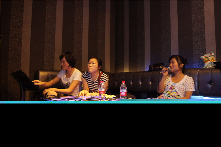 員工生日聚會(huì)